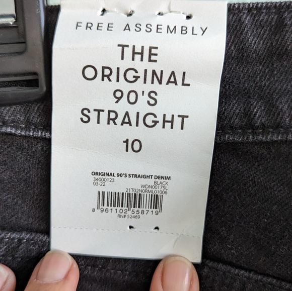 Free Assembly, 90's straight leg jean, distressed, size 10 - Picture 13 of 13
